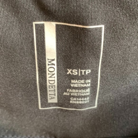 Mondetta Dark Gray Textured Pattern Cropped Leggings - Picture 3 of 8